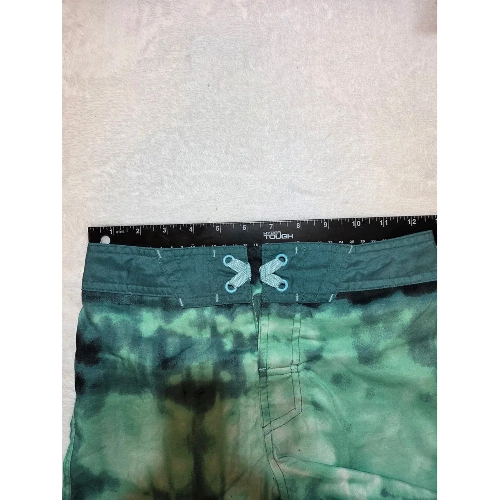 288. iXtreme Class Boys Green Tie Dye Board Shorts Swim Trunks Size 8
